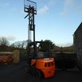 Doosan Triple mast 2.5 ton forklift
