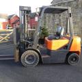 Doosan Triple mast 2.5 ton forklift
