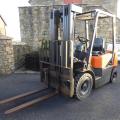 Doosan Triple mast 2.5 ton forklift