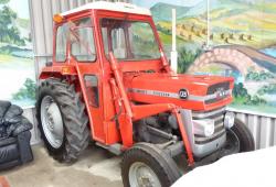Tractors & Machinery