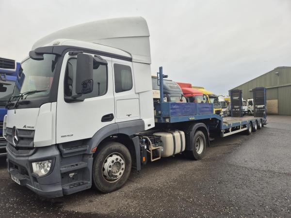 Mercedes Actros 1843